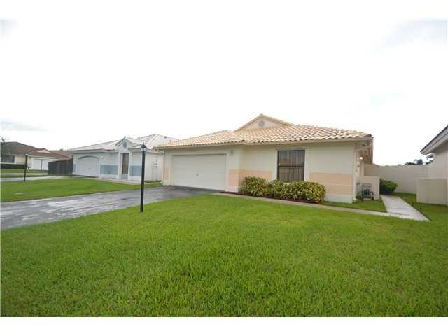 15131 E Waterford Dr - Photo 2 of 9