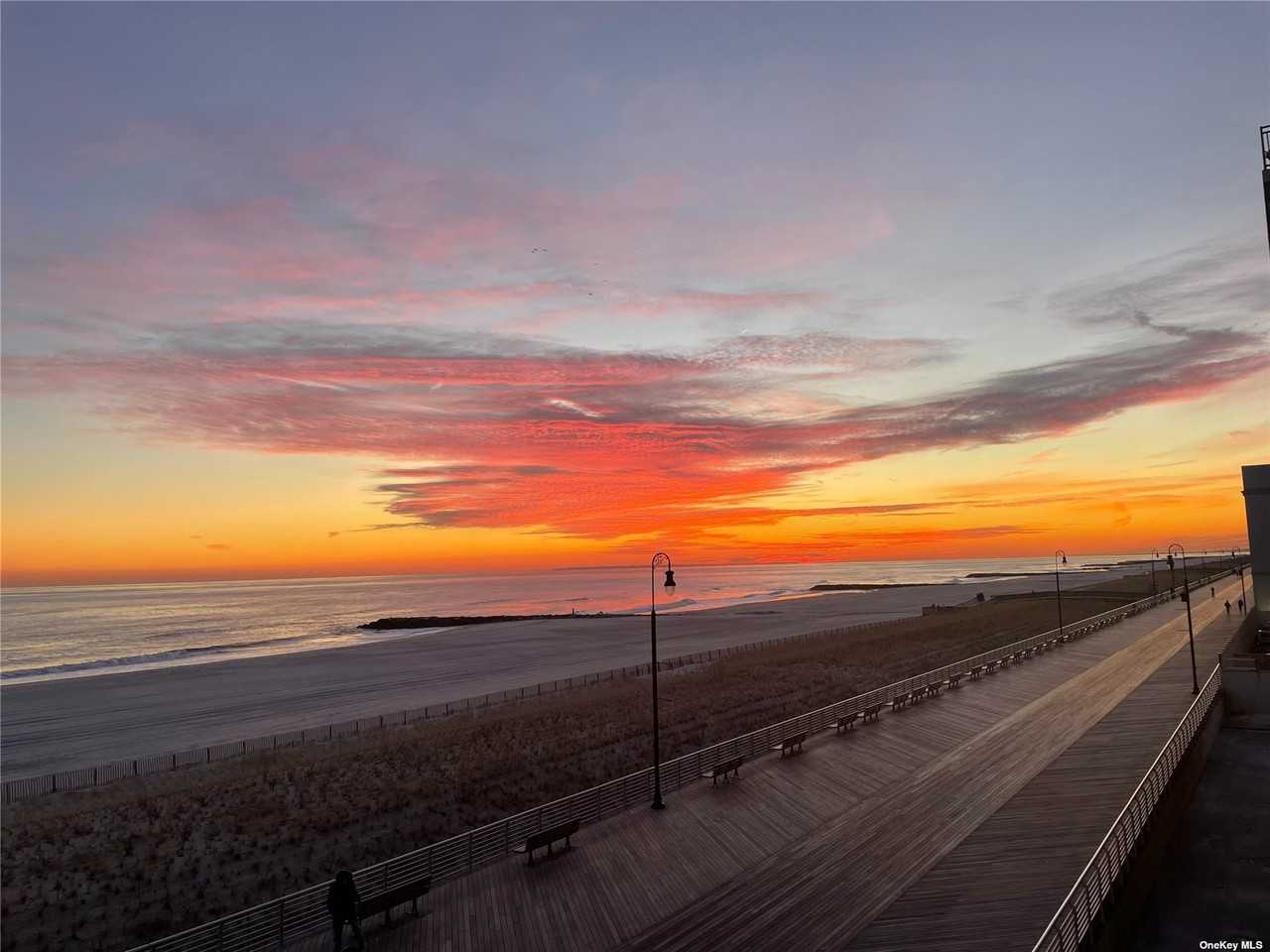 48 Luchon St - Photo 3 of 3