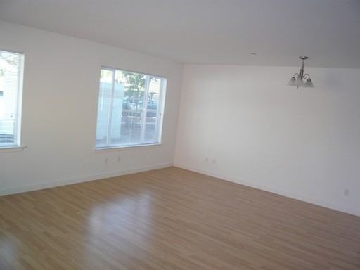 116 Park Ave - Photo 3 of 10