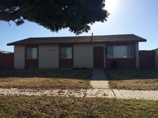 2641 Beaufort Dr - Photo 2 of 2