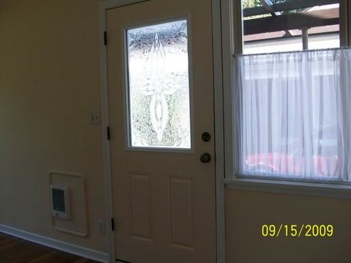 3906 E 14th St - Photo 2 of 9