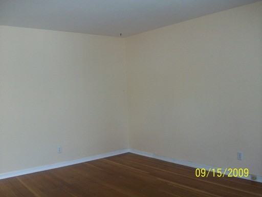 3906 E 14th St - Photo 3 of 9