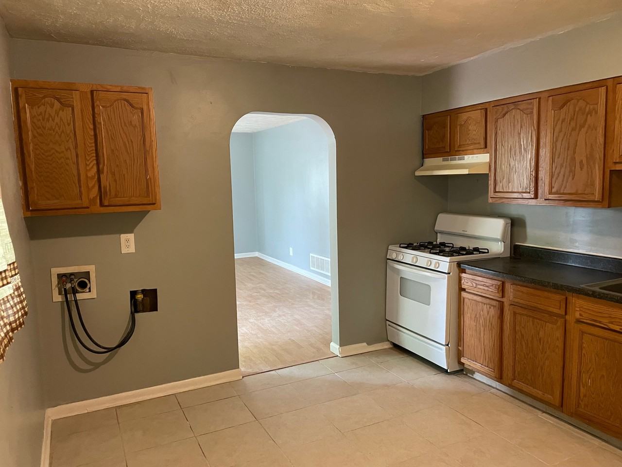 13100 Meadowlawn Drive #18 - Photo 3 of 12