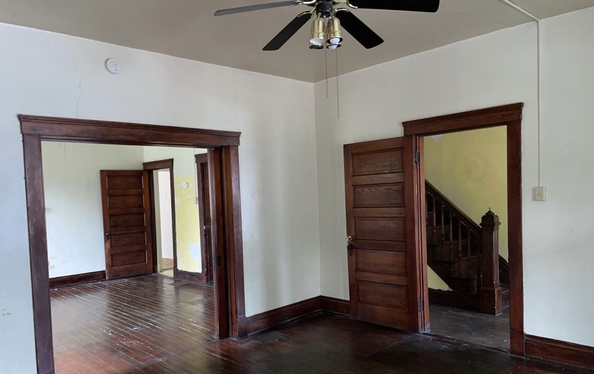 858 S 23rd St #1 - Photo 4 of 11
