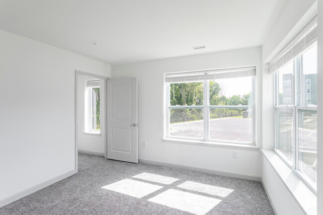 3950 Townsquare Ct - Photo 3 of 9