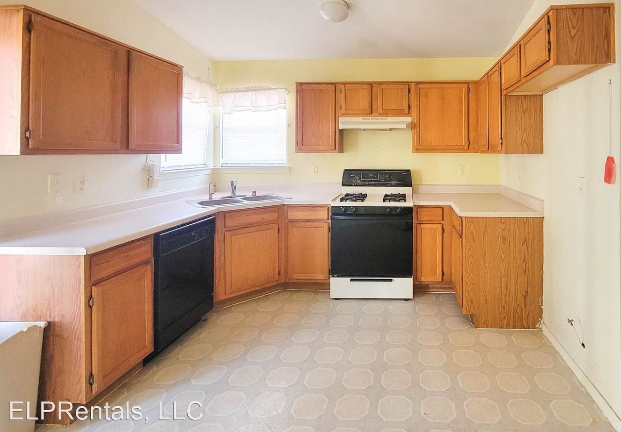 10941 Bay Bridge St - Photo 3 of 14