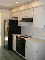 3113 Lockwood Terrace - Photo 2 of 8