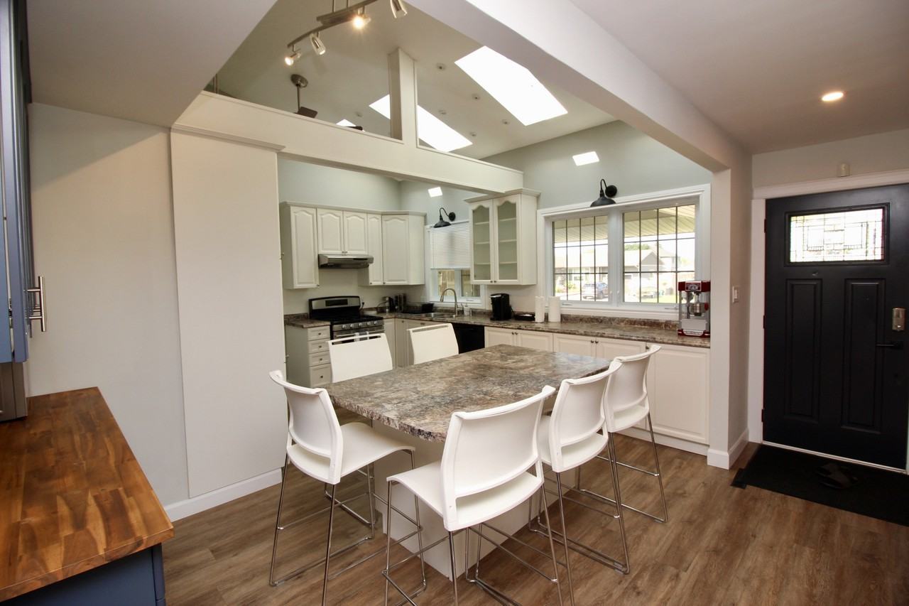 4636 Belfast Ave #1 - Photo 7 of 47