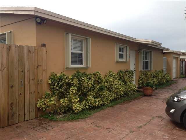 8010 NW 174th Terrace - Photo 3 of 9