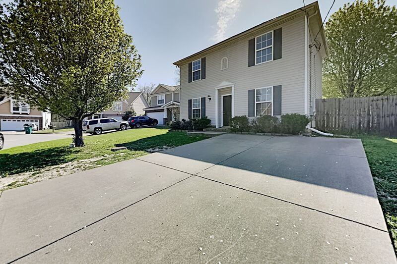 7908 Rainey Dr - Photo 3 of 21