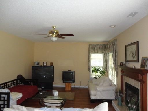 100 Falling Waters Dr - Photo 2 of 19