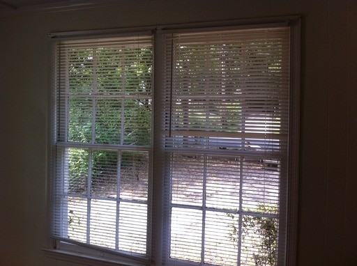 2008 Rosemont Ave - Photo 3 of 9