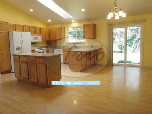 87629 Halcyon Dr - Photo 2 of 8