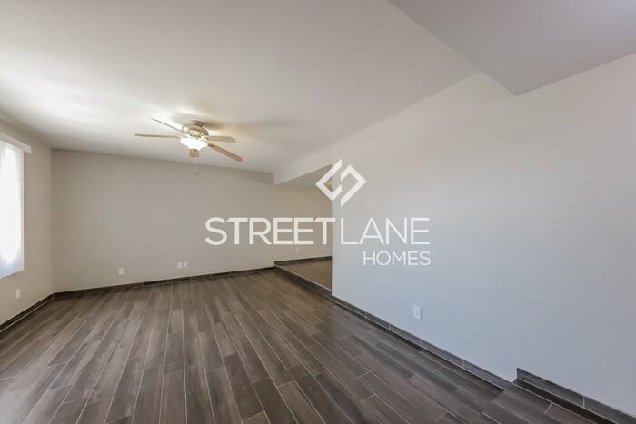 14415 N 27th Dr - Photo 2 of 15