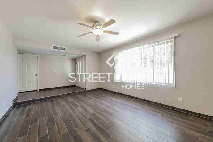 14415 N 27th Dr - Photo 3 of 15