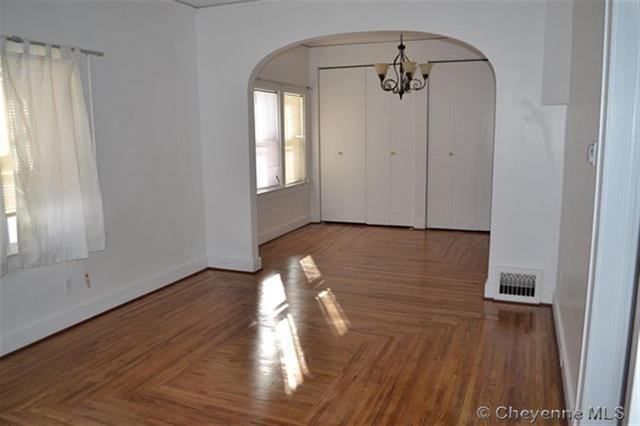 1201 Richardson Ct #1 - Photo 3 of 5