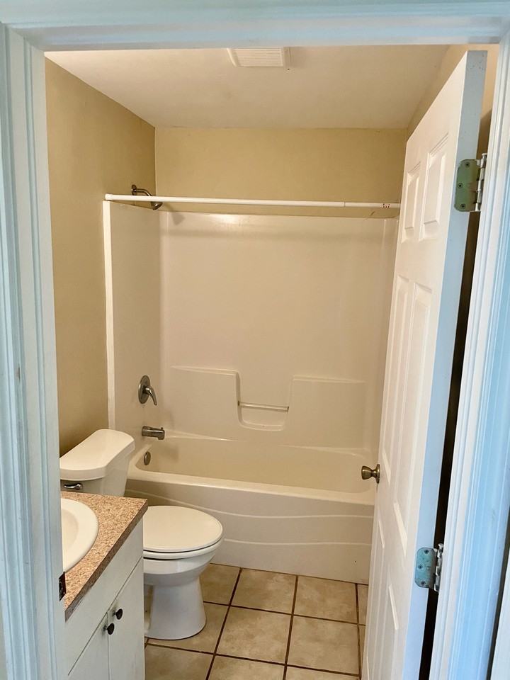 6064 Lacota Ave #6064 - Photo 7 of 16