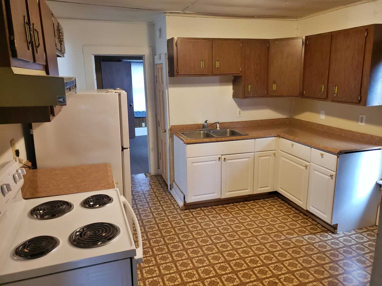 210 4th Street South #1 - Photo 3 of 16