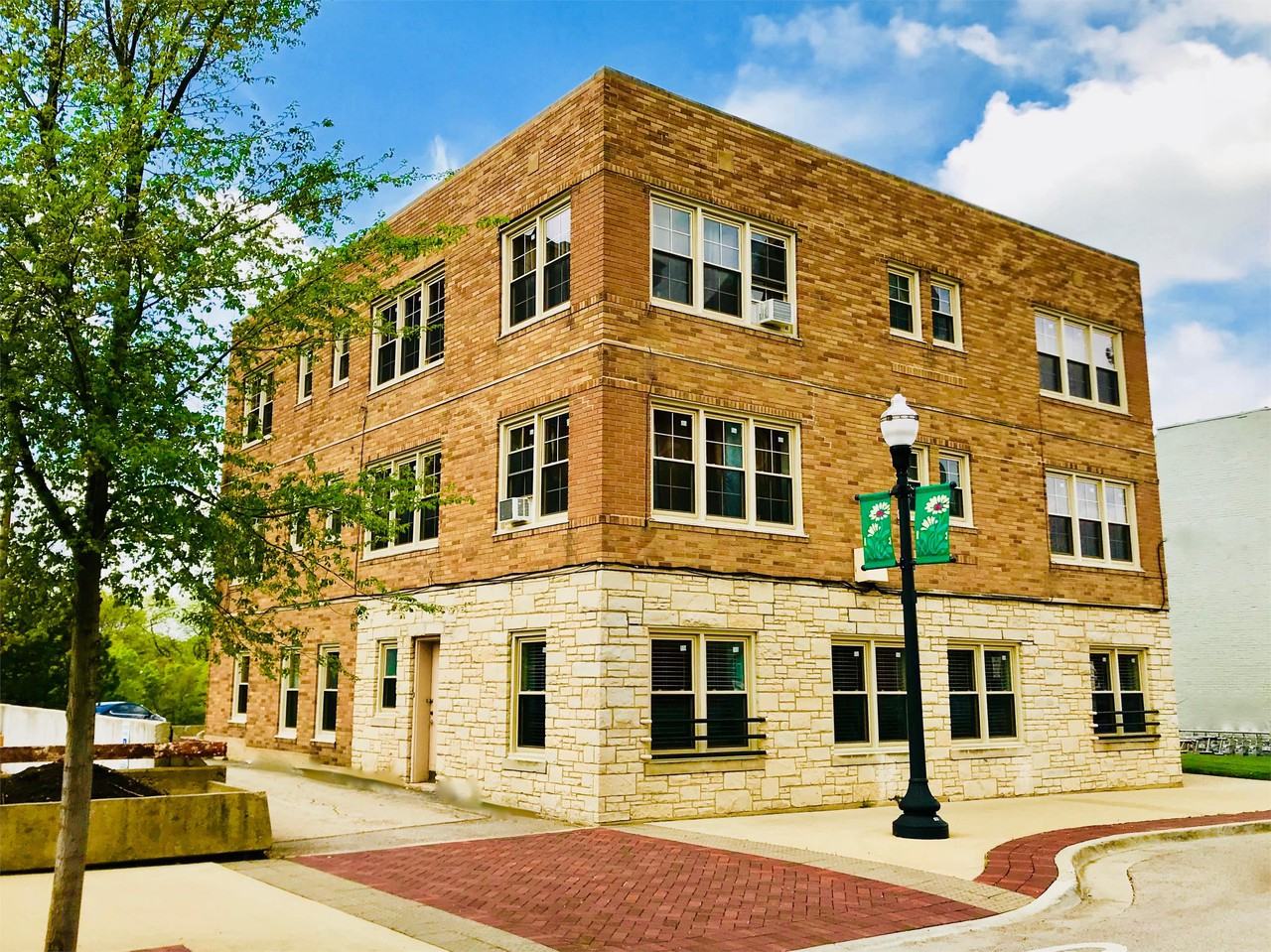 114 North Spring Street #1