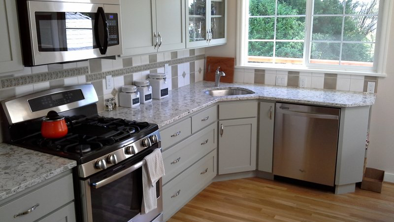 3021 Se 43rd Ave - Photo 2 of 6