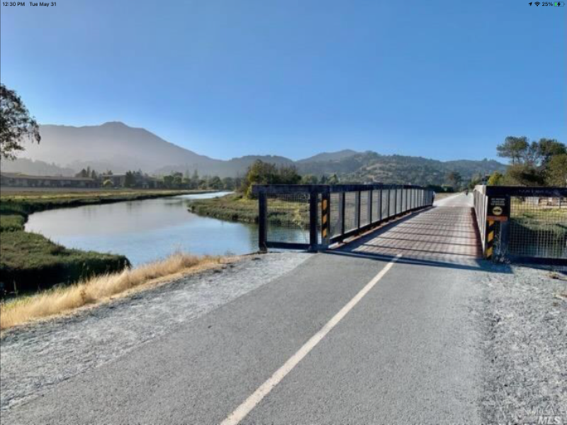 775 Miller Ave - Photo 2 of 33