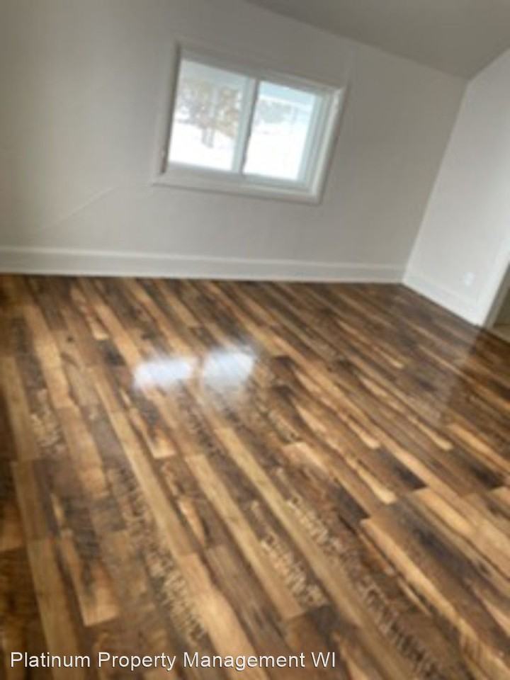 1018/1020 3rd Ave Apartments in Antigo, WI 54409 Zumper