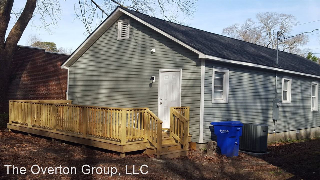 415 W 3rd St - Photo 2 of 10