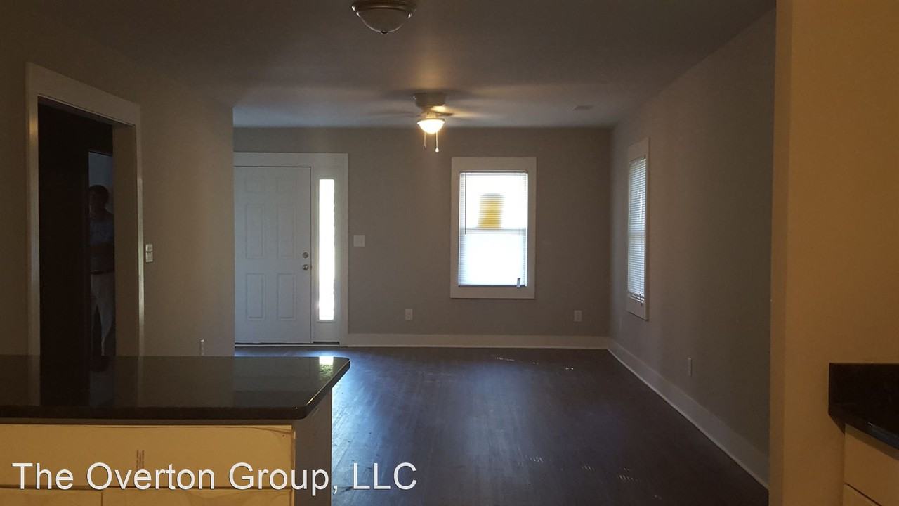 415 W 3rd St - Photo 3 of 10
