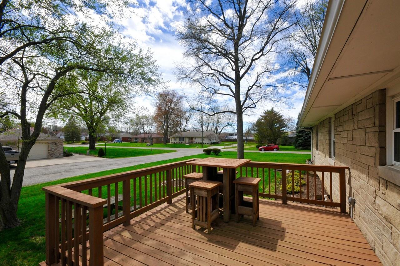 6101 N Oxford St - Photo 2 of 20