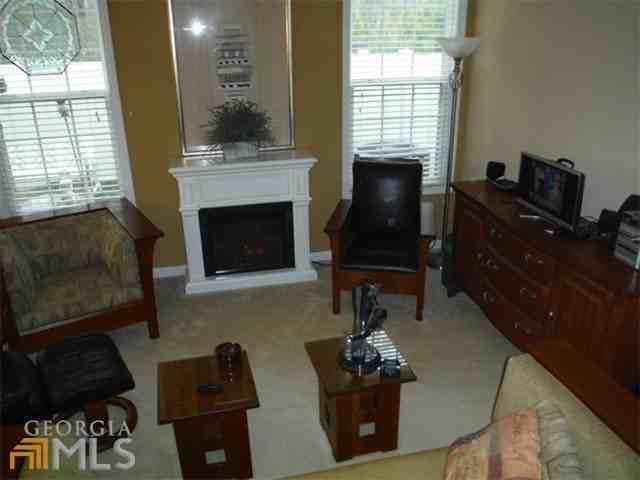 1122 Treymont Ln SW - Photo 2 of 11