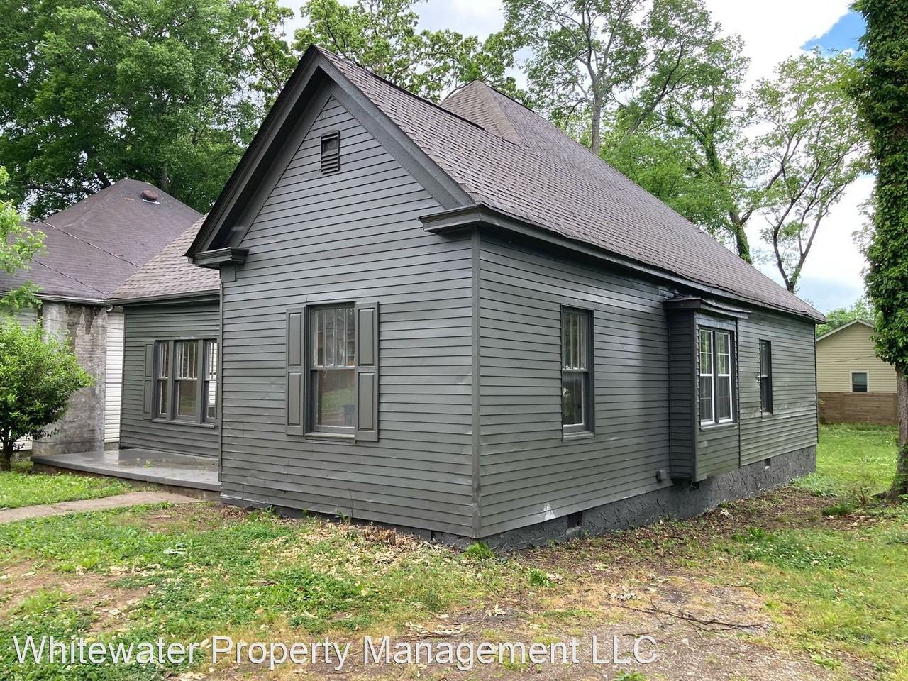 2208 Duncan Ave - Photo 2 of 16