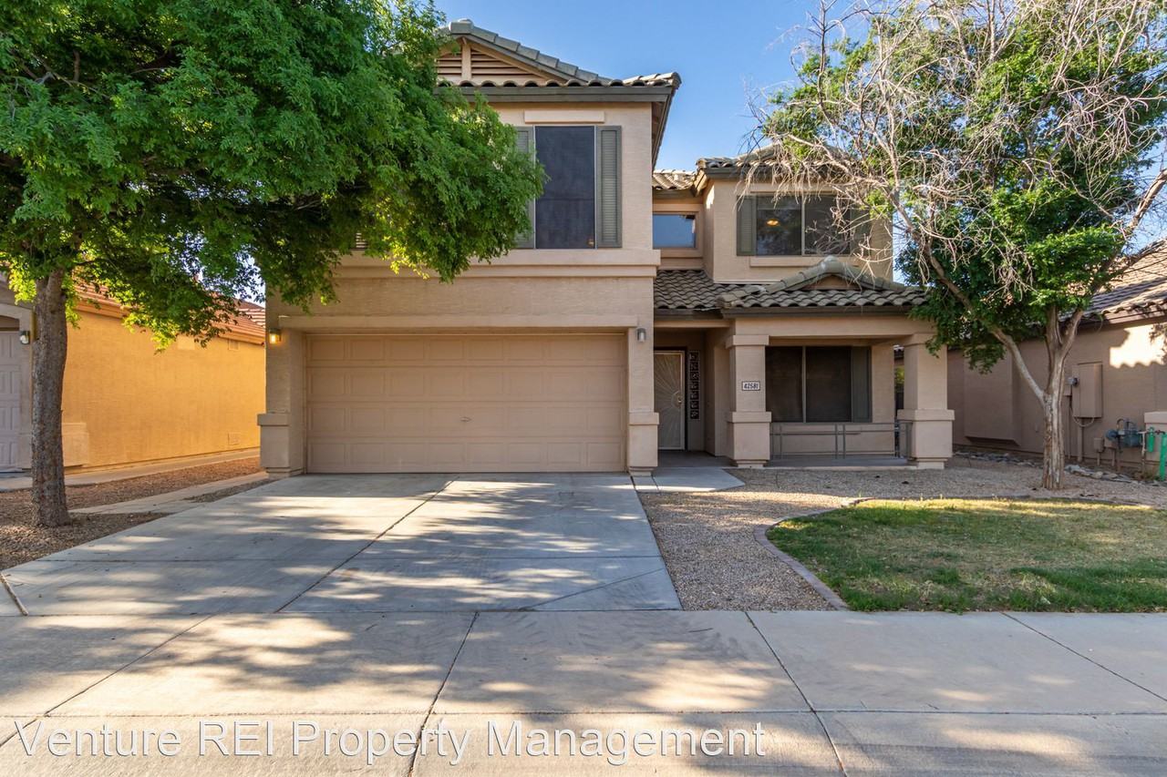 42581 W Michaels Dr - Photo 3 of 34
