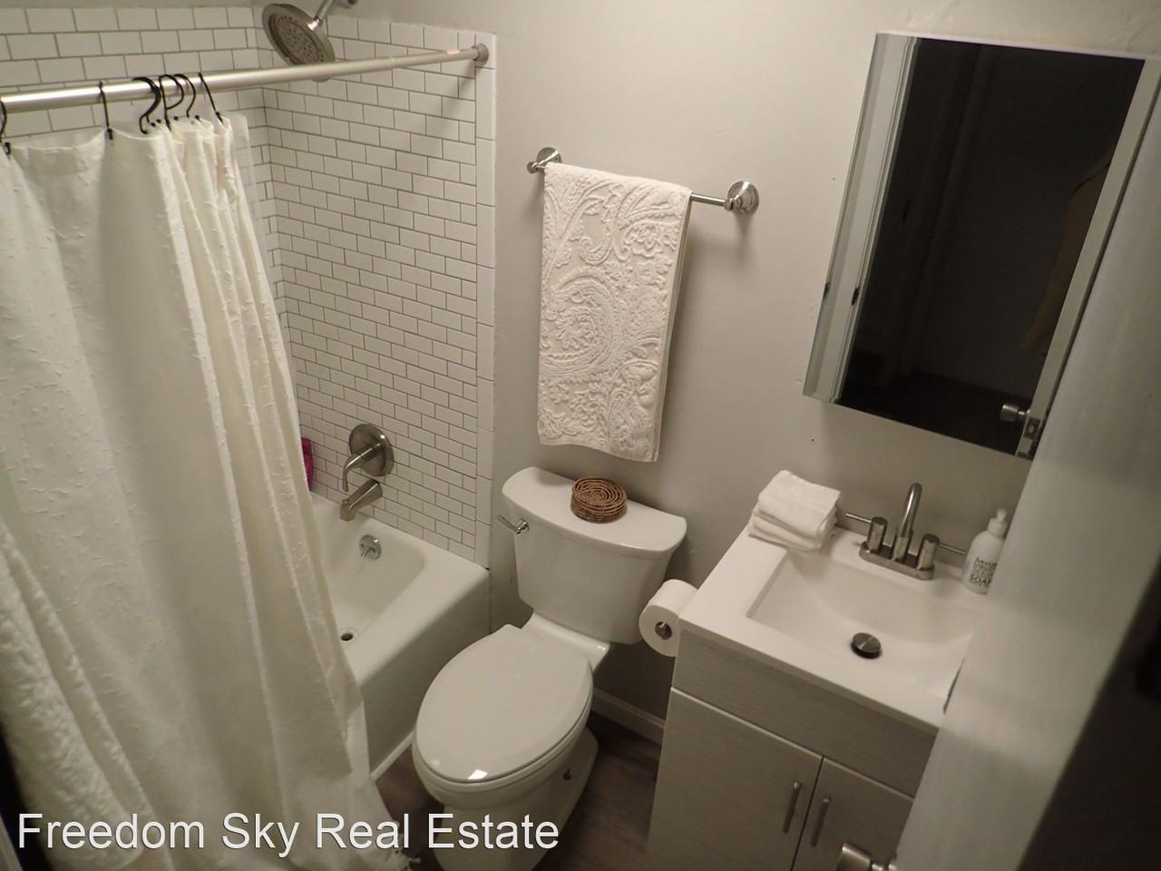 926 LIBERTY STREET - Photo 3 of 21