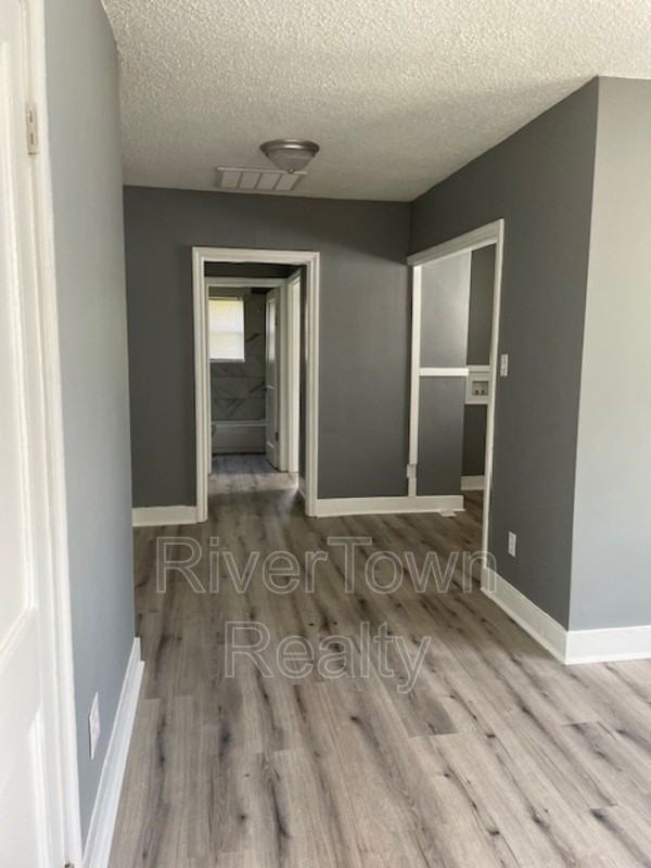 3757 Fairmont Ave - Photo 6 of 6