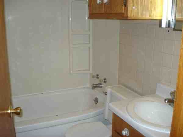 1405 8th Ave N - Photo 3 of 3