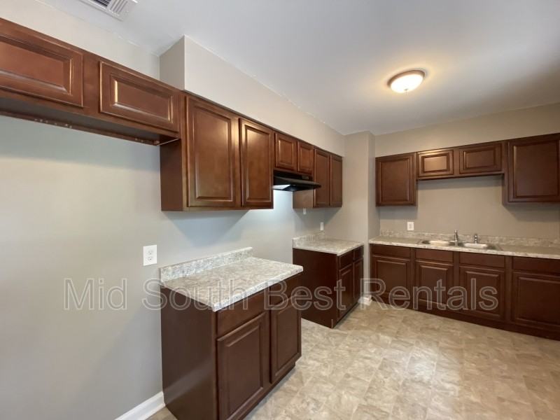 2741 Byrd Ave - Photo 3 of 8