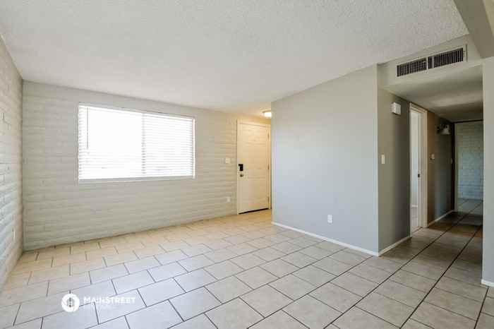 3932 S Grand Palm Dr - Photo 2 of 12