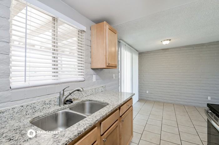 3932 S Grand Palm Dr - Photo 3 of 12