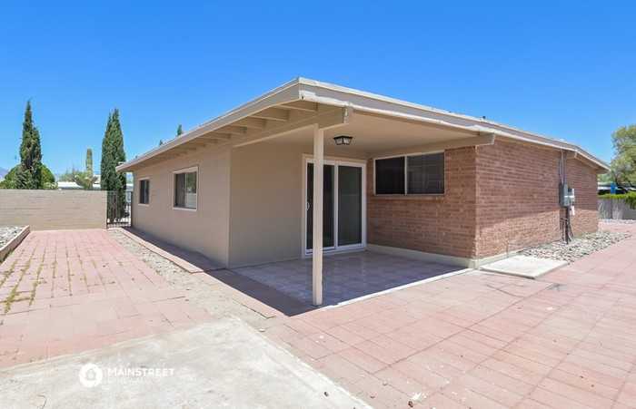 8270 E Nicaragua Dr - Photo 3 of 16