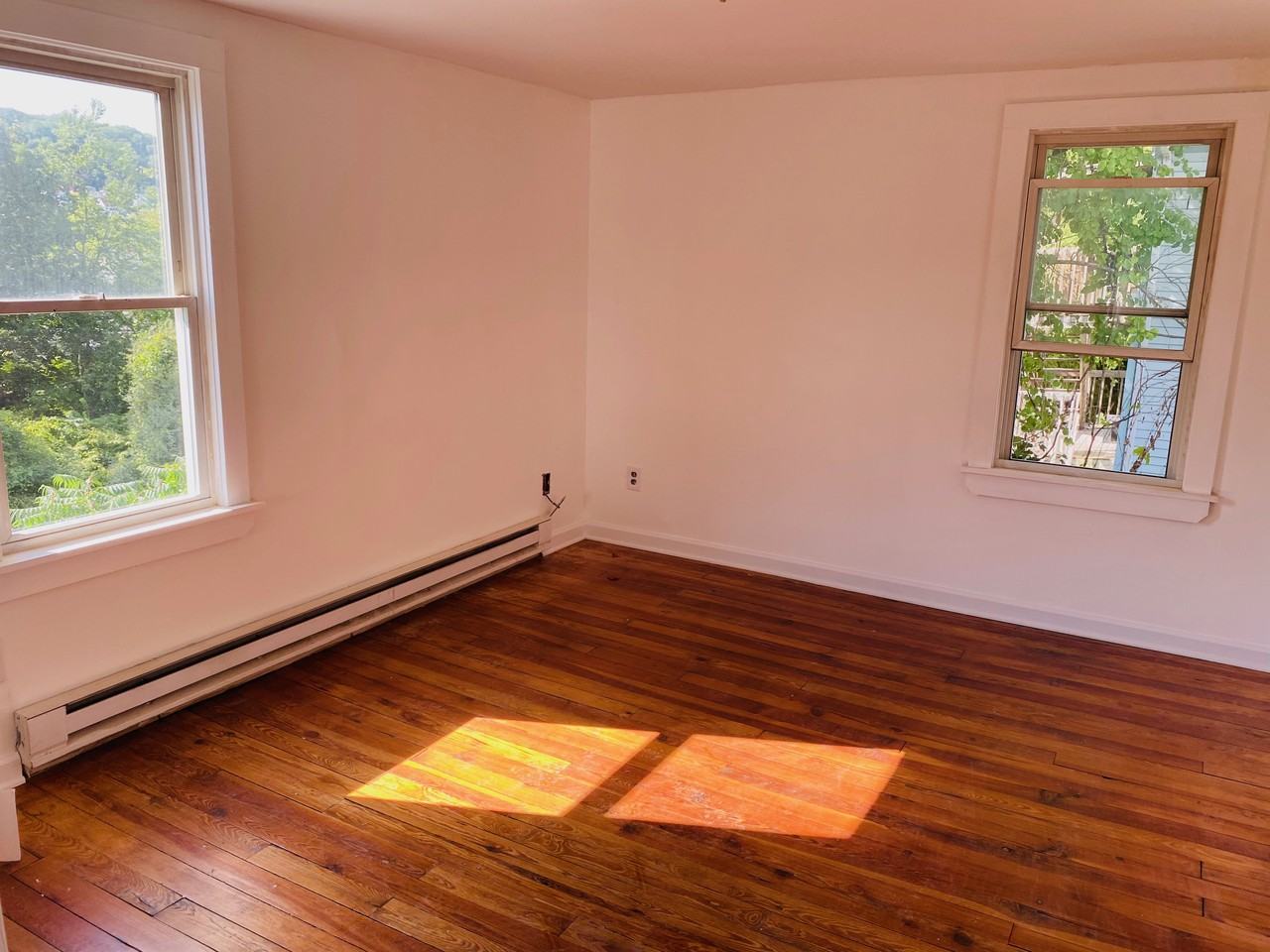 19 Chestnut St #21 - Photo 3 of 4