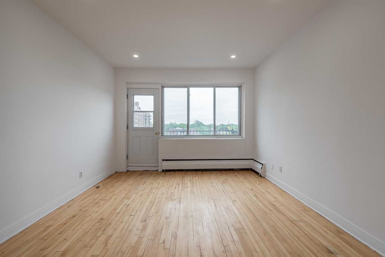 5475 Westminster - Photo 3 of 15