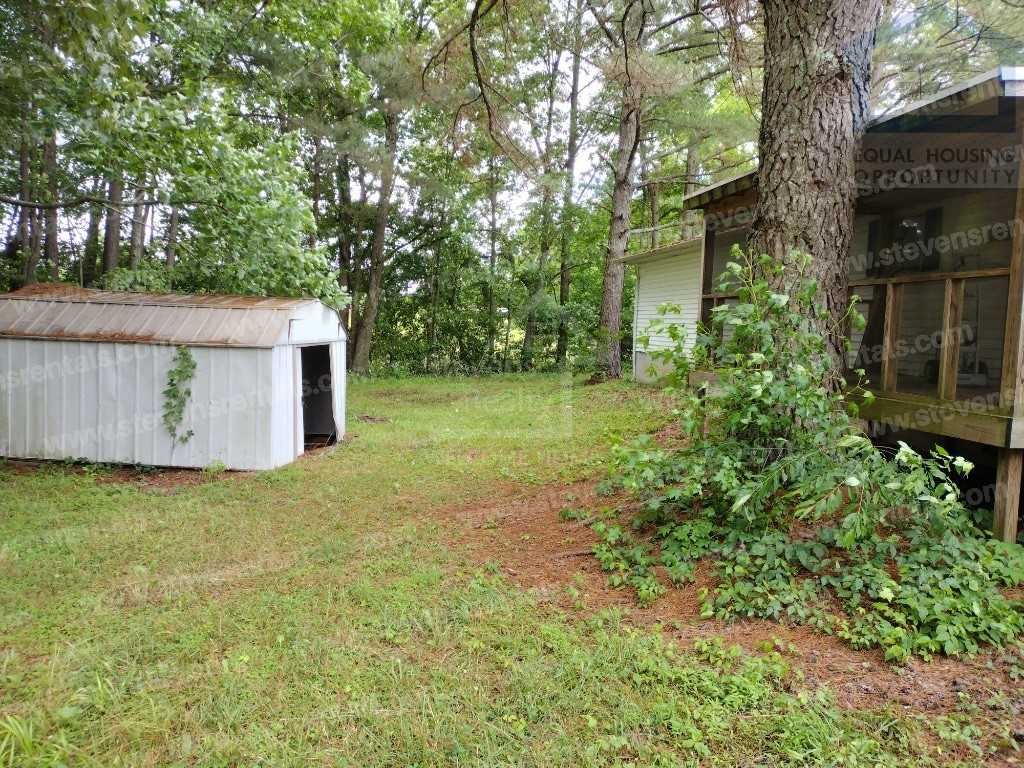 2205 Elmore Town Rd - Photo 2 of 15
