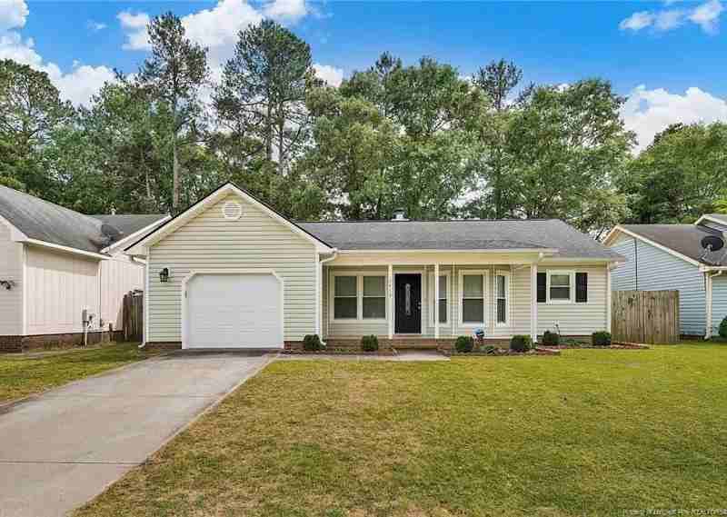 6413 Rhemish Dr - Photo 3 of 20