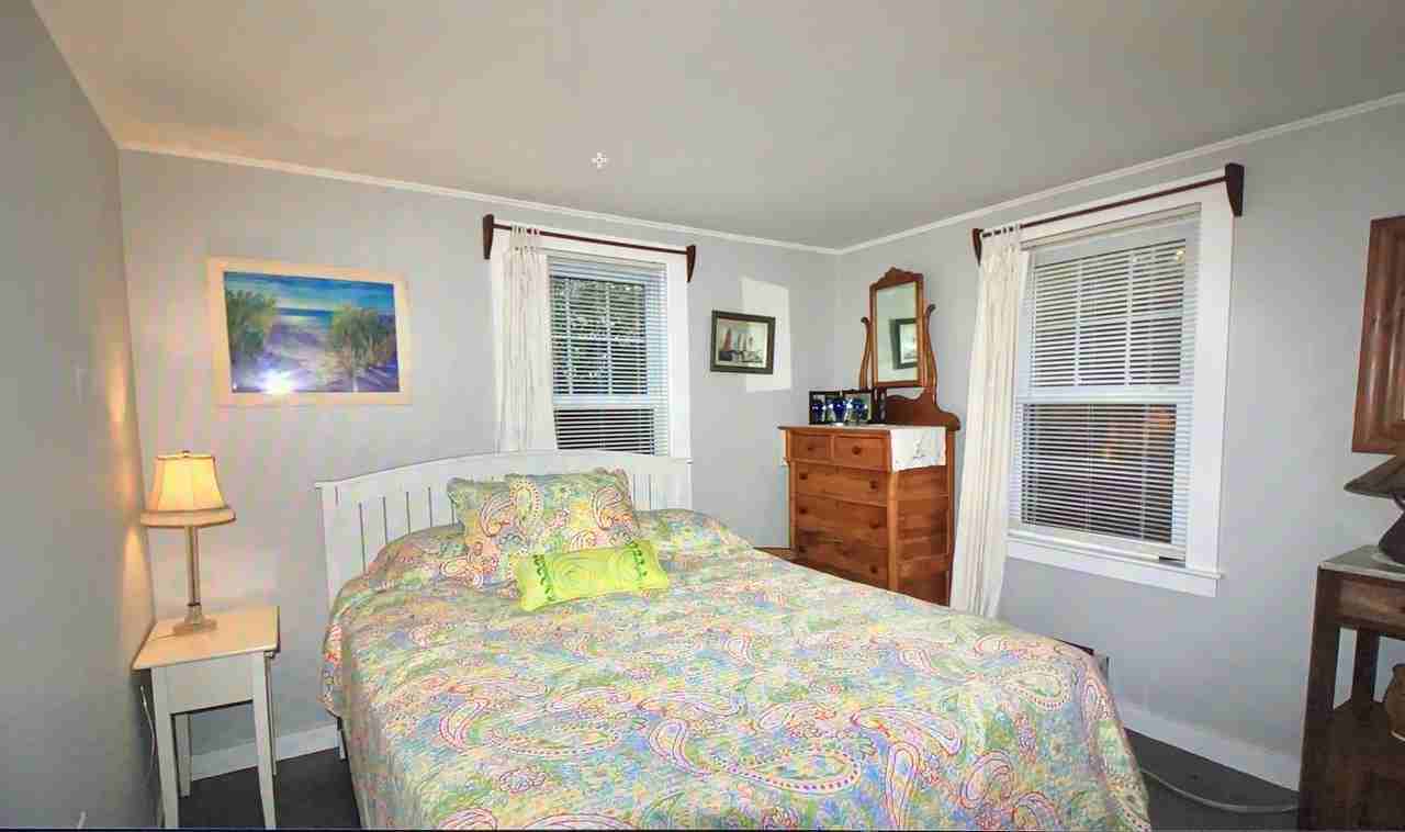 117 Captains Row - Photo 2 of 10