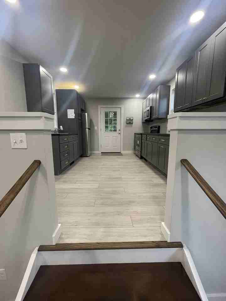 16 Elm St #TOP - Photo 2 of 18