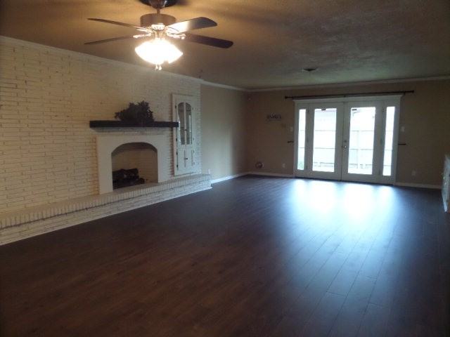 1605 N 32nd St - Photo 3 of 5