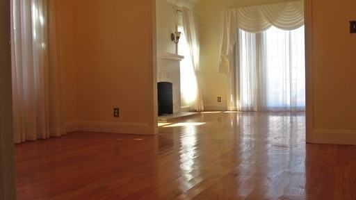 1906 105th Ave - Photo 2 of 8