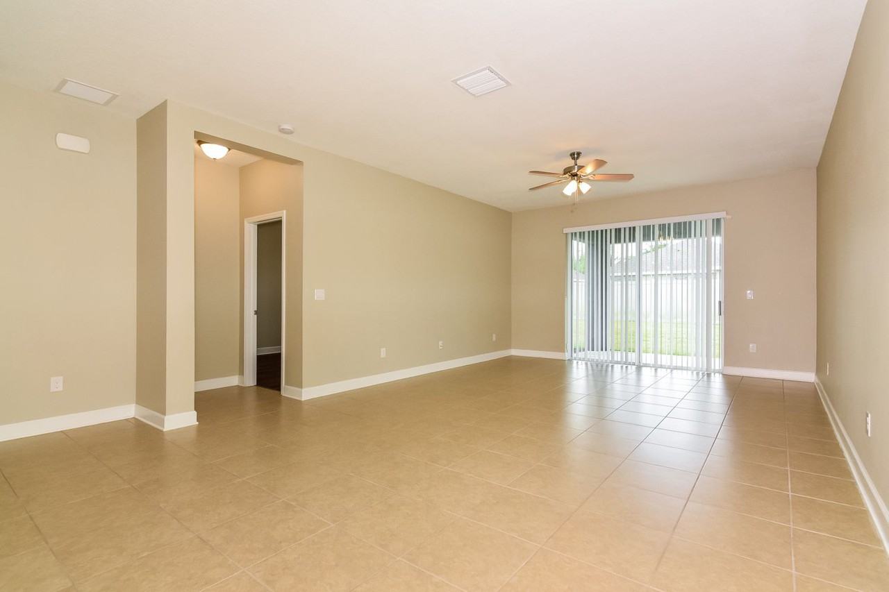 21524 Southern Charm Dr - Photo 3 of 15