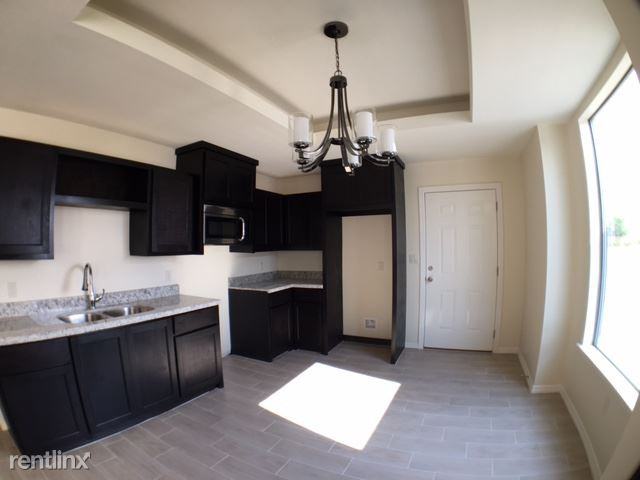 1227 Whiteoak Dr - Photo 2 of 24