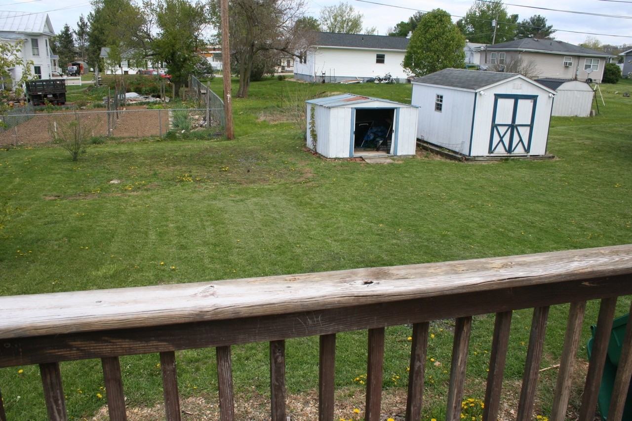 247 2nd St - Photo 3 of 26